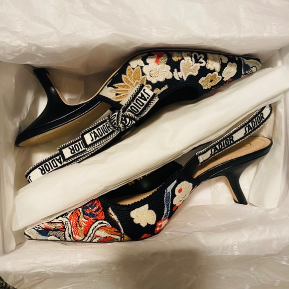 Christian Dior Embroidered Slingback Kitten Heel Pump - Picture 2 of 7